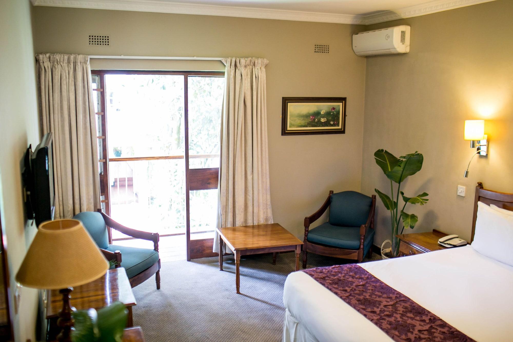 Bronte Hotel Хараре Екстериор снимка