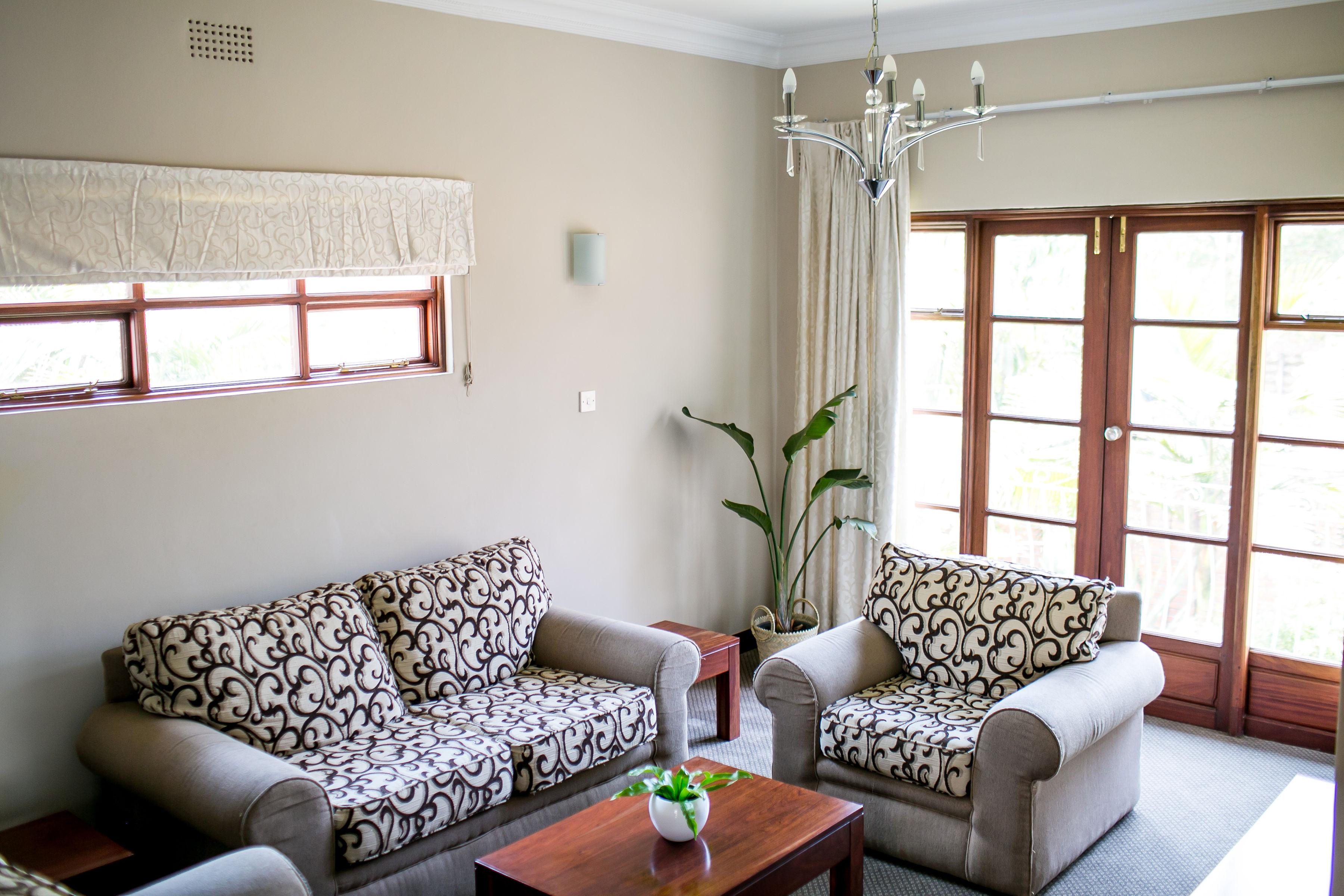 Bronte Hotel Хараре Екстериор снимка